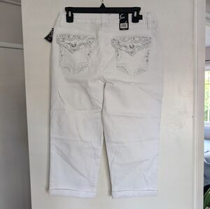 Brand New Earl Jeans White Capris with Embellished Pockets